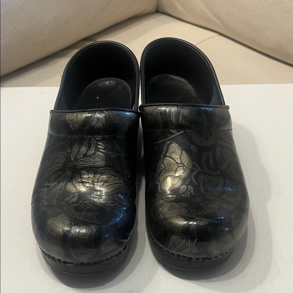 Dansko Black Floral Mules size 9